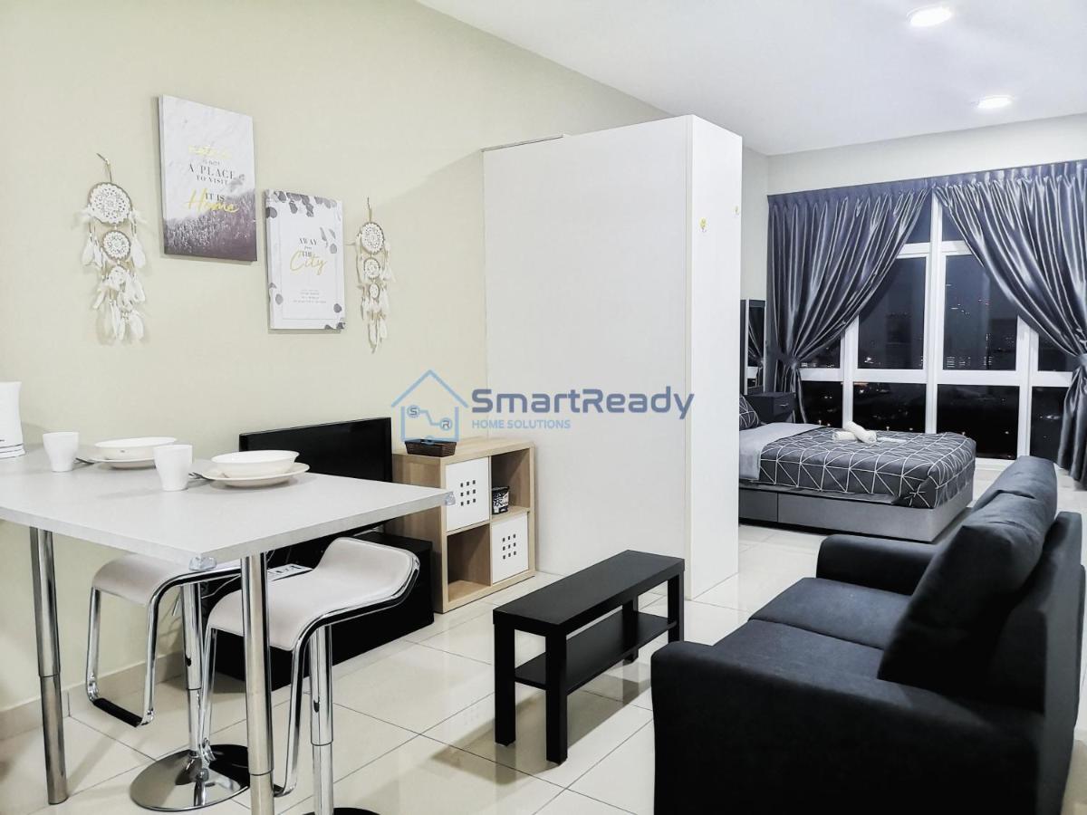 Twin Galaxy Suites By Sr Home Johor Bahru Dış mekan fotoğraf